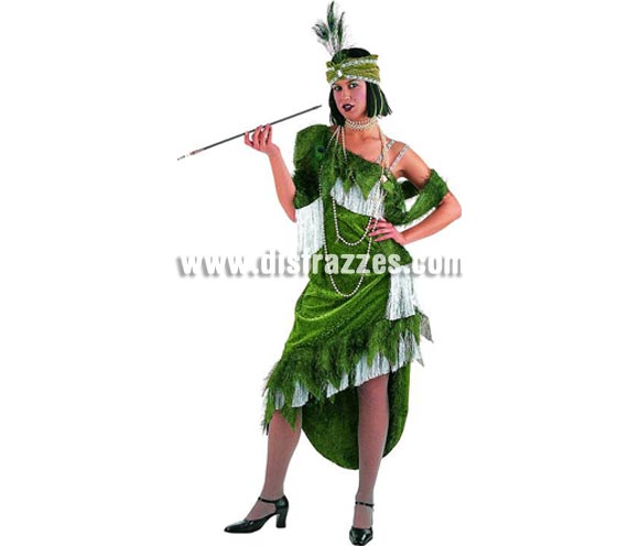 Disfraz de Charlestón chica verde Extralujo. Alta calidad en telas y acabados. Fabricado en España. Disponible en varias tallas. Incluye vestido, turbante, estola y collar. Pipa NO incluida, podrás verla en la sección Complementos.