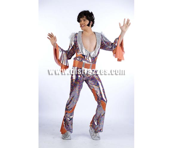 Disfraz de Musical Harry Superluxe. Alta calidad en telas y acabados. Fabricado en España. Disponible en varias tallas. Incluye camisa, pantalón, cinturón y cubrebotas. Disfraz de Abba.