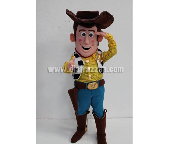Disfraz o Mascota Publicitaria Juguete Vaquero o Pistolero. Talla Universal adultos. Tiempo de entrega 2-3 días, dependiendo de si tenemos en stock. Además, realizamos todo tipo de Mascotas Publicitarias Personalizadas adaptándonos a sus necesidades para Empresas, Centros Comerciales, Parques de Atracciones, Ayuntamientos, Empresas de Eventos, Empresas de publicidad, Grupos de Animación, etc. etc. PARA MÁS INFORMACIÓN ENVIAR EMAIL O POR TELÉFONO. Los portes de éstas mascotas es de 30 € dado el volumen que tiene el paquete.