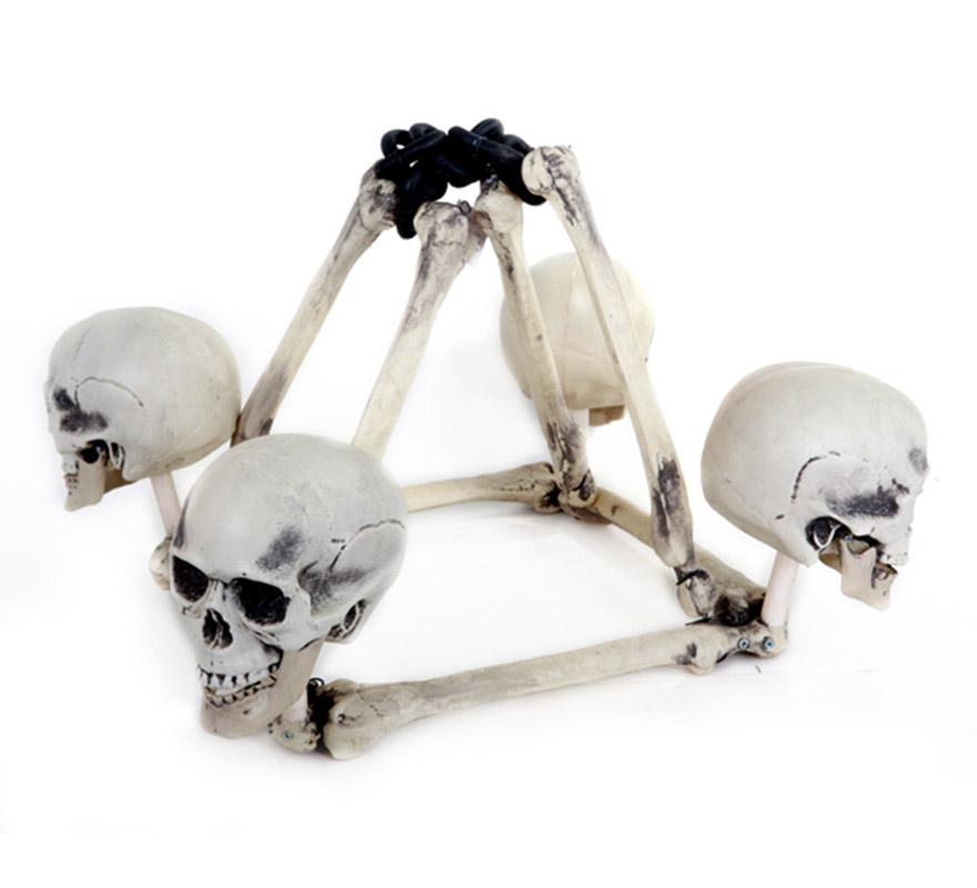 Lámpara de 4 Calaveras para decorar en Halloween. Medidas aproximadas 42x47x33 cm.
