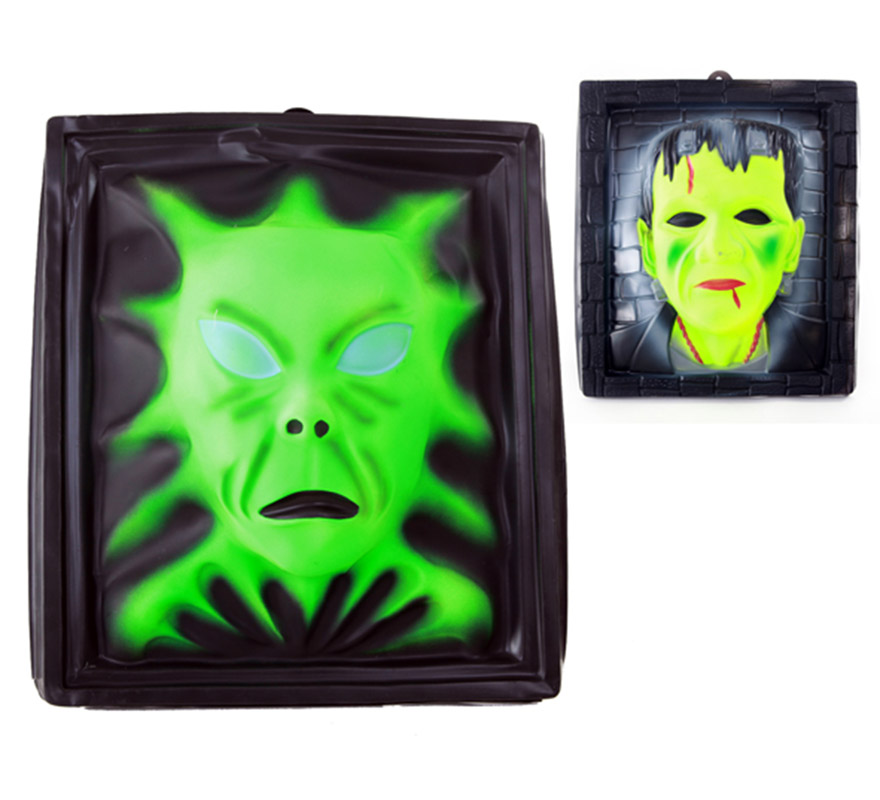 Placa pared para decoración de Halloween de PVC. Precio por unidad, se venden por separado. Medidas aproximadas 37x45 cm.