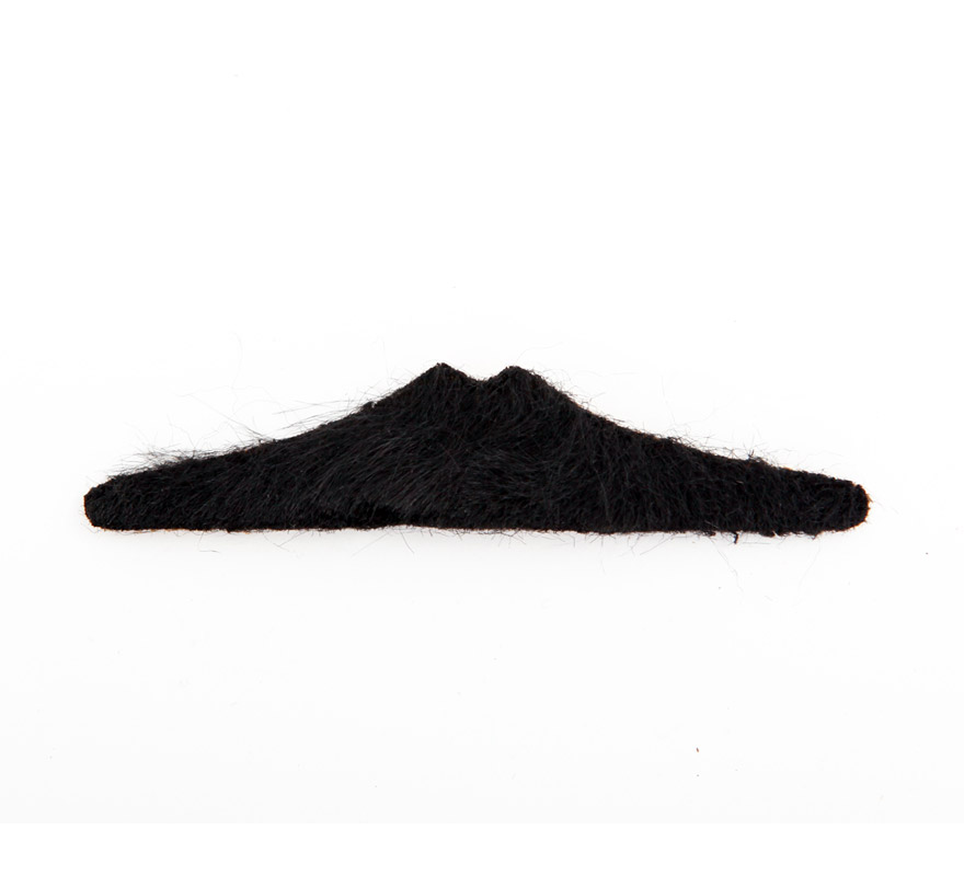 Bigote corto negro.