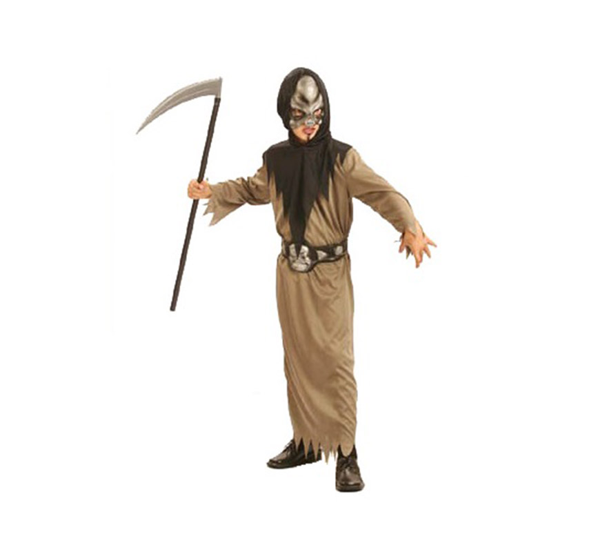 Disfraz de Guerrero Calavera barato para Halloween. Talla de 7 a 9 años. Incluye traje, cinturón y máscara con capucha. Guadaña NO incluida, podrás verla en la sección Complementos. Éste disfraz de Halloween es ideal para celebrar la Fiesta de la Noche de las Brujas cada vez más arraigada en nuestro País en Pub's, Discotecas, Casas particulares,  Restaurantes o Colegios y ayudar a crear un ambiente terrorífico y tenebroso indispensable para la Noche de Halloween la cual se celebra la víspera de Todos los Santos.
¡¡Compra tu disfraz para Halloween en nuestra tienda de disfraces, será divertido!!