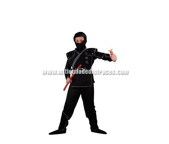 Disfraz de Ninja infantil. Talla de 7 a 9 años. Incluye verdugo, camisa, pantalón, peto, cinturón, brazaletes, muñequeras y espinilleras. Espada NO incluida, podrás verla en la sección Complementos.
