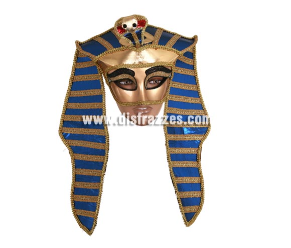 Máscara Veneciana de Egipcio azul. Talla Universal. Máscara Veneciana ideal para disfrazarse en Carnaval incluso en Halloween y dar el golpe con una máscara de Venecia de precio barato. Con ésta máscara Veneciana no te reconocerán y podrás sentir que todos te miran ya que es una máscara que llama la atención.

¡¡Compra tu máscara Veneciana en nuestra tienda de disfraces, será divertido!!
