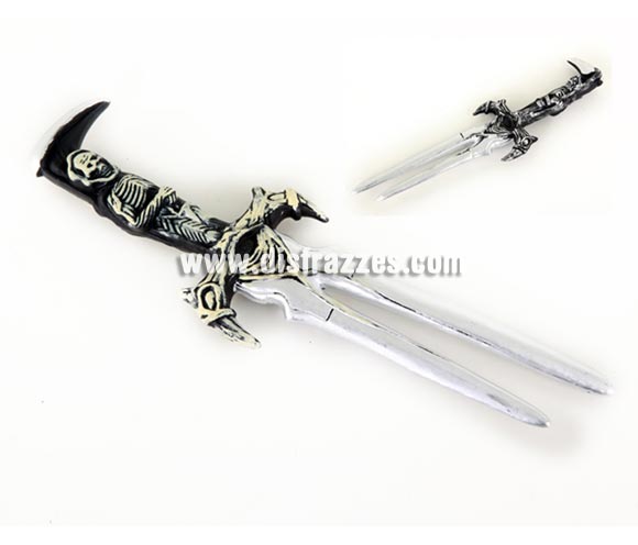 Daga con empuñadura de esqueleto de 38 cm. para Halloween. Ideal como complemento de tu disfraz de Halloween para ir de Fiesta a Pubs, Discotecas, Casas particulares o Restaurantes y ayudar a crear un ambiente terrorífico y tenebroso en la Fiesta de Halloween.
¡¡Compra los complementos de tu disfraz para Halloween en nuestra tienda de disfraces, será divertido!!
