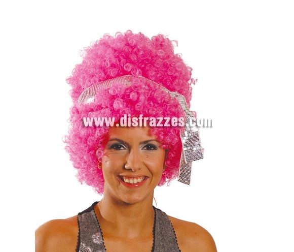 Peluca de Hippie rosa para mujer con cinta. Perfecta porque es muy llamativa para disfrazarte de Hippy o de los años 70 - 80.