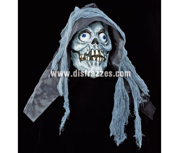 Careta Calavera vieja con capucha para Halloween. Máscara o Careta de Halloween ideal para ir de Fiesta la Noche de las Brujas a Pubs, Discotecas, Casas particulares o Restaurantes y ayudar a crear un ambiente terrorífico y tenebroso en la Fiesta de Halloween.
¡¡Compra tu careta o tu máscara para Halloween en nuestra tienda de disfraces, será divertido!!
