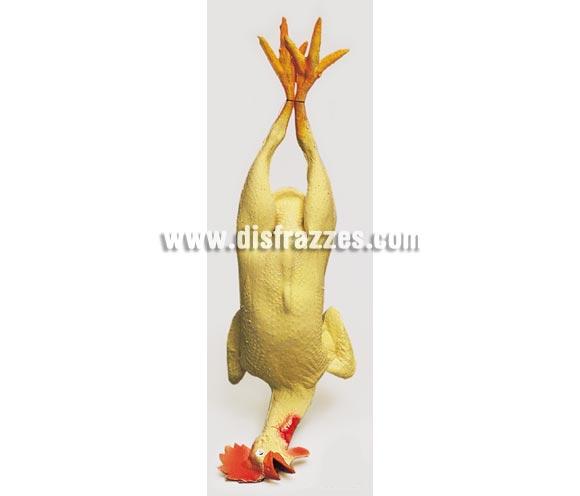 Pollo muerto, 58 cm. Ideal como complemento de tu disfraz de Cocinero o Cocinera para Carnaval para ir de Fiesta a Pub's, Discotecas, Casas particulares, Restaurantes o Colegios y ayudar a crear un ambiente Carnavalesco y Festivo propio de la Fiesta de Carnavales.