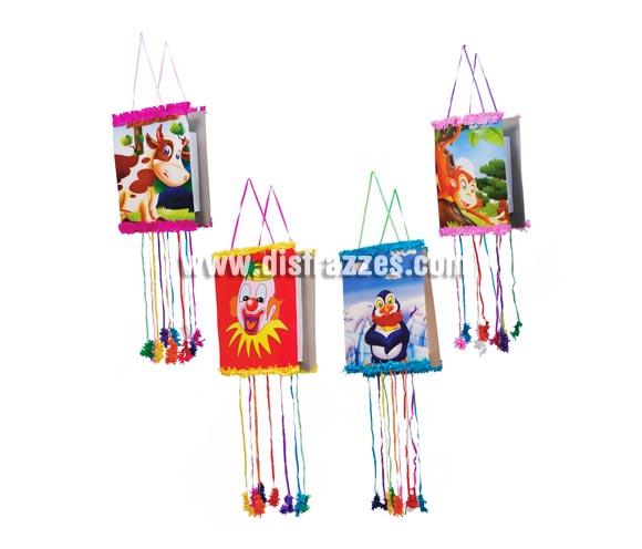 Piñata infantil plegable de 33x50 cm., varios modelos. Ideal para celebrar los cumpleaños de los niños, se rellenan de juguetitos o de Chuches y los críos se lo pasan en grande cuando tiran de sus cuerdas y cae todo al suelo.