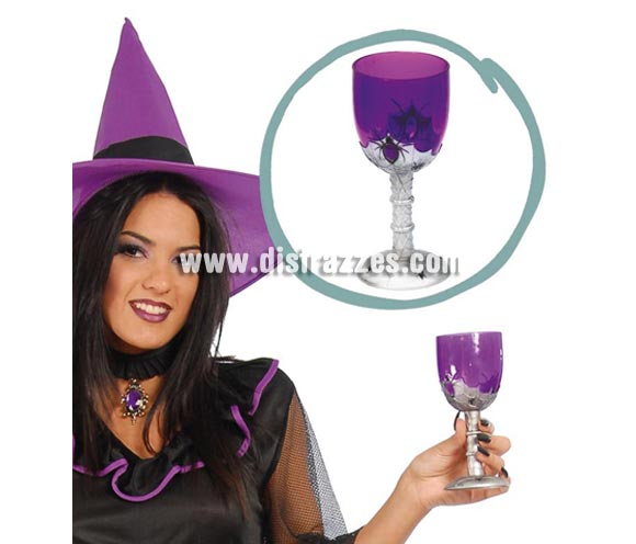 Copa Cáliz de 16 cm. para Halloween. Artículo muy apropiado como complemento para tu disfraz y para decoración de Halloween en Discotecas, Pub's, Restaurantes, Colegios y Casas particulares y así crear un ambiente terrorífico y tenebroso típico de la Fiesta de Halloween cada vez más seguida por todos.
¡¡Cómpranos la decoración para Halloween, será divertido!!
