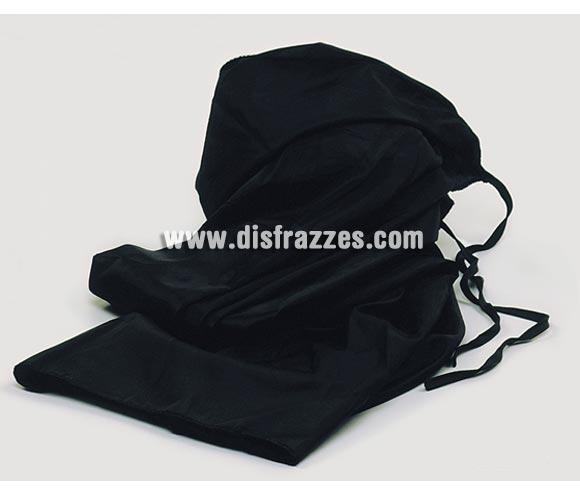 Capa de tela negra con capucha para Halloween. Ideal como complemento de tu disfraz de Halloween para ir de Fiesta a Pubs, Discotecas, Casas particulares o Restaurantes. Medida 115 cm desde el cuello sin contar la capucha.
¡¡Compra los complementos de tu disfraz para Halloween en nuestra tienda de disfraces, será divertido!!
