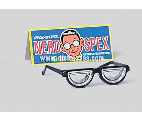 Gafas miope media luna. Transforman la fisonomía. Ideal como complemento de tu disfraz para Carnaval para ir de Fiesta a Pubs, Discotecas, Casas particulares, Restaurantes o Colegios y ayudar a crear un ambiente Carnavalesco y Festivo propio de la Fiesta de Carnavales.
¡¡Compra tu complemento para el disfraz de Carnaval en nuestra tienda de disfraces, será divertido!!
