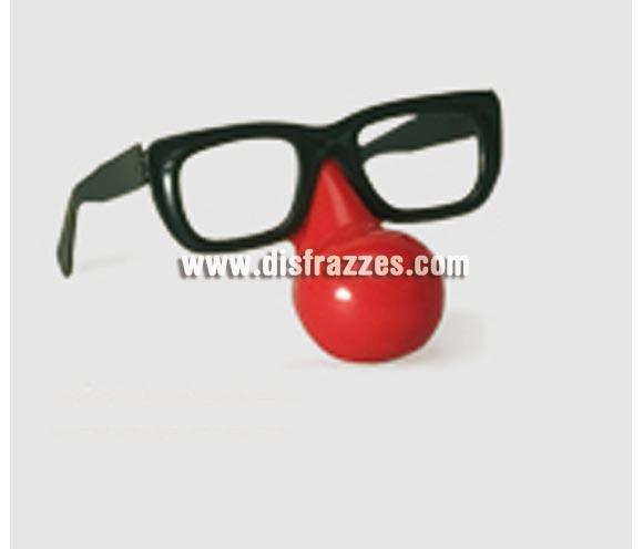 Gafas con nariz de Payaso para Carnaval. Ideal como complemento de tu disfraz para Carnaval para ir de Fiesta a Pubs, Discotecas, Casas particulares, Restaurantes o Colegios y ayudar a crear un ambiente Carnavalesco y Festivo propio de la Fiesta de Carnavales.
¡¡Compra tu complemento para el disfraz de Carnaval en nuestra tienda de disfraces, será divertido!!