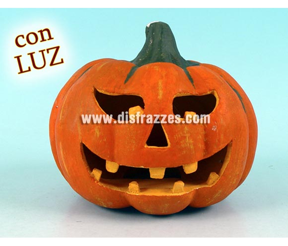 Calabaza de Halloween con Luz de 19 cm. Artículo muy apropiado para decoración de Halloween en Discotecas, Pubs, Restaurantes, Colegios y Casas particulares y así crear un ambiente terrorífico y tenebroso típico de la Fiesta de Halloween cada vez más seguida por todos.
¡¡Compra la decoración para Halloween en nuestra tienda de disfraces, será divertido!!
