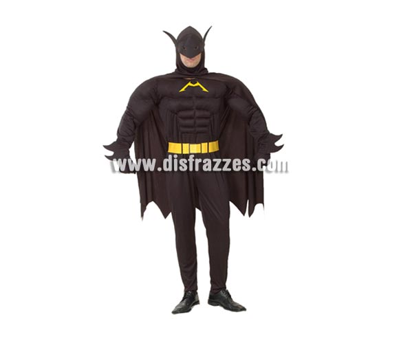 Disfraz barato de Murciélago Musculoso para hombre. Talla única 52/54. Incluye mono con músculos, cinturón y capa con capucha. Con éste disfraz, Batman te tendría envidia, ¡¡¡Vaya músculos, ni Rocky!!!