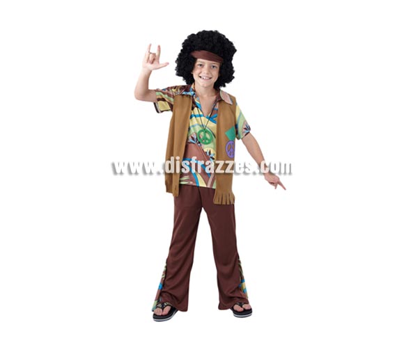 Disfraz barato de niño Hippie infantil para Carnavales. Talla de 5 a 6 años. Incluye camisa, pantalón, chaleco, cinta de la cabeza y medallón. Peluca NO incluida, podrás verla en la sección Complementos. Éste disfraz de Carnaval es ideal para divertirse en las Fiestas de Carnavales tan divertidas y estrambóticas como siempre y que cada vez se celebran en más Pueblos, Villas  y Ciudades, tanto en la calle como en Pubs, Discotecas, Casas particulares, Restaurantes o Colegios y disfrazándote con un traje de Carnaval ayudarás a crear ese ambiente Carnavalesco, tan divertido, multicolor y variopinto que a todos nos fascina y nos divierte.
¡¡Compra tu disfraz para Carnaval en nuestra tienda de disfraces, será divertido!!
