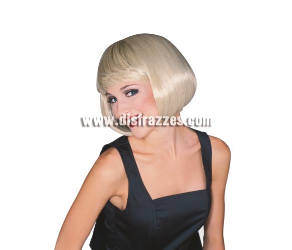 Peluca modelo Broadway de color rubio. Peluca de Charlestón de media melena lisa con flequillo rubia ideal para tu disfraz de Charlestón, de Moulin Rouge, Cabaret, etc. etc.