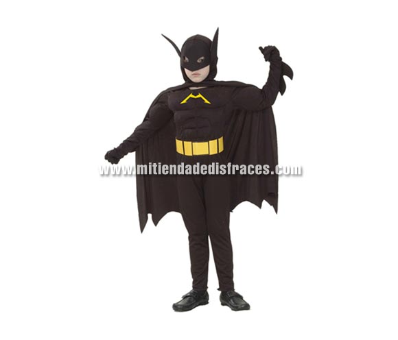 Disfraz de Murciélago Musculoso Económico talla de 4 a 6 años. Incluye mono con relleno imitando músculos, cinturón, antifaz con capucha y capa. Para jugar a ser Batman.