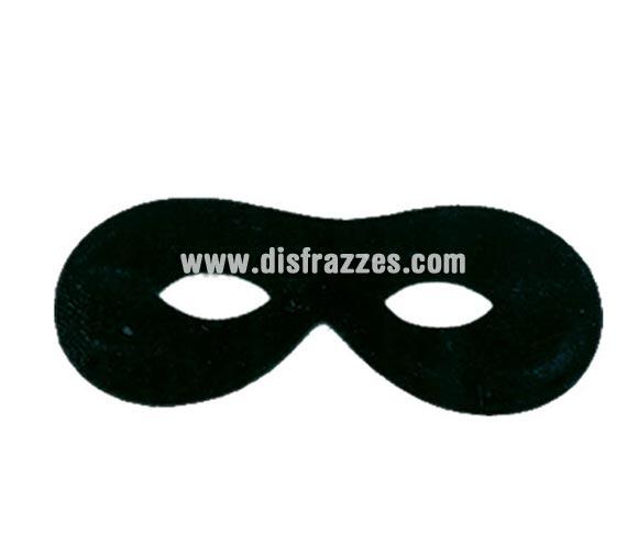 Antifaz de Pierrot negro. También sirve para el disfraz de El Zorro.