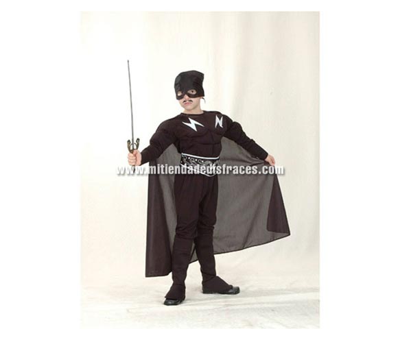 Disfraz de Enmascarado Musculoso Económico talla de 7 a 9 años. Incluye camiseta con relleno imitando músculos, cinturón, pantalón con cubrebotas, capa y pañuelo con antifaz. Para jugar a ser el Zorro.