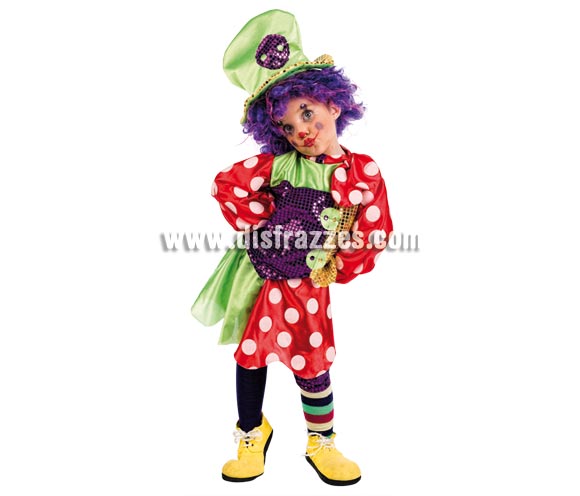 Disfraz de Payasa Botones Deluxe para niñas. Alta calidad, hecho en España. Disponible en varias tallas. Incluye camisa, falda, gorro y rodilleras. Peluca y zapatones NO incluidos, podrás encontrarlos en nuestra sección de Complementos.