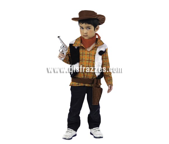 Set de New Vaquero Deluxe para niños de 3-5 años. Alta calidad, hecho en España. Talla 3-5 años. Incluye camisa, pañuelo, sombrero y revolvera. Pistola y pantalón No incluidos, podrás encontrar pistolas en nuestra sección de Complementos.