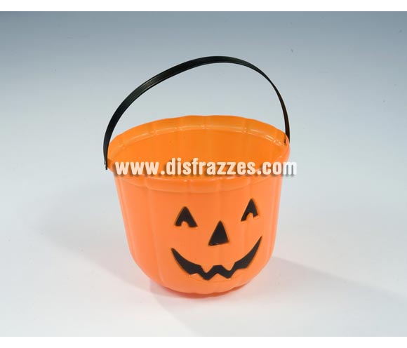 Caldero Calabaza de 19 x 15 cm. para Halloween. Ideal para las golosinas que recojas o para decoración de Halloween.