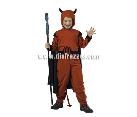 Disfraz de Diablo Deluxe para niño. Alta calidad, hecho en España. Disponible en varias tallas. Incluye camisa, pantalón y gorro. Batón NO inlcuido, podrás encontrar en nuestra sección de Complementos.