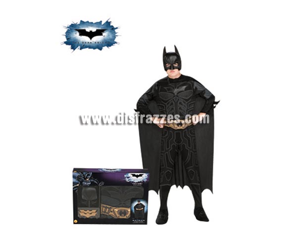 Disfraz de Batman TDK en caja para Carnavales. Talla de 8 a 10 años. Incluye jumpsuit, capa, máscara, cinturón y 2 batarangs. Disfraz de licencia con presentación en caja ideal para regalo. Éste disfraz es ideal para Carnaval y para regalar en Navidad, en Reyes Magos, para un Cumpleaños o en cualquier ocasión del año. Con éste disfraz harás un regalo diferente y que seguro que a los peques les encantará y hará que desarrollen su imaginación y que jueguen haciendo valer su fantasía. 
¡¡Compra tu disfraz para Carnaval o para regalar en Navidad o en Reyes Magos en nuestra tienda de disfraces, será divertido!!
