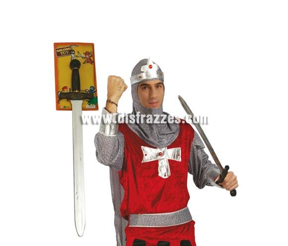 Espada de Noble Medieval de 72 cm. Ideal como complemento de tu disfraz de Medieval para ir de Fiesta a Pub's, Discotecas, Casas particulares, Restaurantes o Colegios y ayudar a crear un ambiente Medieval y Festivo propio de la Edad Media, cuando la gente se divertía viendo las justas y los torneos Medievales.
¡¡Compra tu complemento para el disfraz Medieval en nuestra tienda de disfraces, será divertido!!
