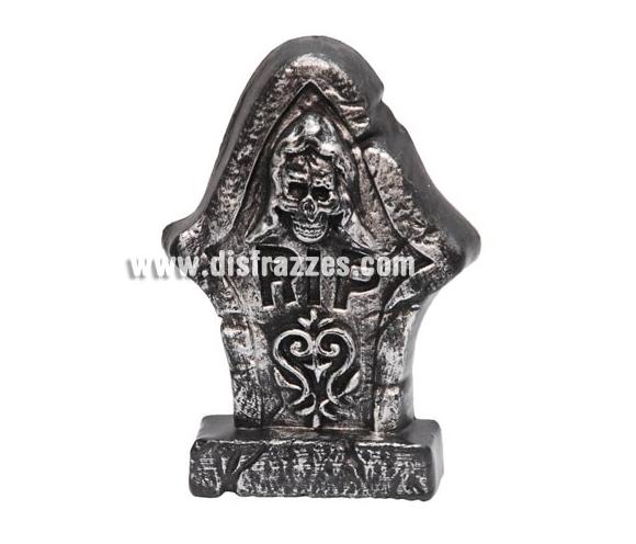 Lápida decorativa de 15 cms. para Halloween. Artículo muy apropiado para decoración de Halloween en Discotecas, Pub's, Restaurantes, Colegios y Casas particulares y así crear un ambiente terrorífico y tenebroso típico de la Fiesta de Halloween cada vez más seguida por todos.
¡¡Cómpranos la decoración para Halloween, será divertido!!