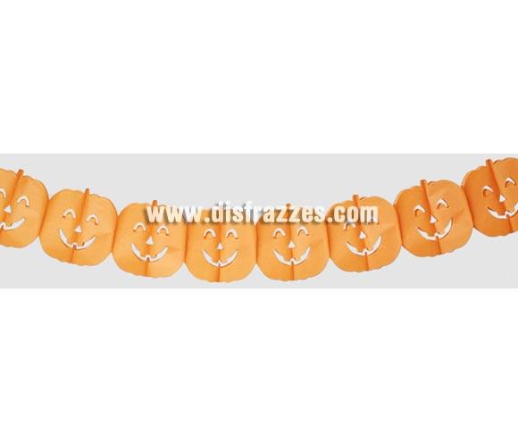 Guirnalda de Calabazas para Halloween de 19 x 300 cms. Artículo muy apropiado para decoración de Halloween en Discotecas, Pubs, Restaurantes, Colegios y Casas particulares y así crear un ambiente terrorífico y tenebroso típico de la Fiesta de Halloween cada vez más seguida por todos.
¡¡Compra la decoración para Halloween en nuestra tienda de disfraces, será divertido!!
