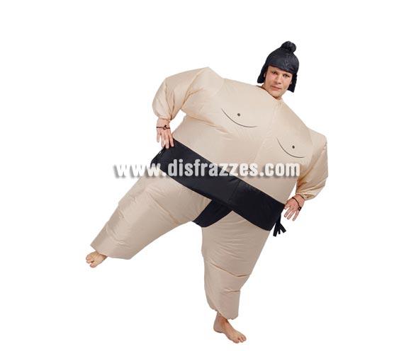 Disfraz de Sumo hinchable. Talla Universal. Incluye peluca de tela y mecanismo para hinchar.