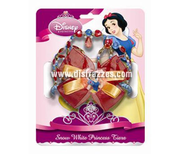 Diadema de Blancanieves con licencia Disney para niña. Ideal como regalo en Navidad, Reyes Magos, Cumpleaños o en cualquier fecha del año. Con éste regalo quedarás muy bien y seguro que a los peques les encantará, además hará que desarrollen su imaginación y que jueguen haciendo valer su fantasía.
¡¡Compra tu disfraz o tus complementos para regalar en nuestra tienda de disfraces, será divertido!!
