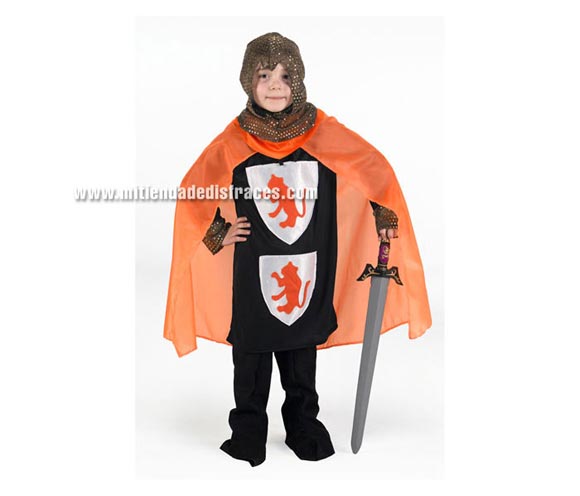 Disfraz de Caballero de las Cruzadas Naranja talla de 10 a 12 años para niño. Incluye pañuelo, capucha, capa, botas y camisa. Espada NO incluida, podrás verla en la sección Complementos.
