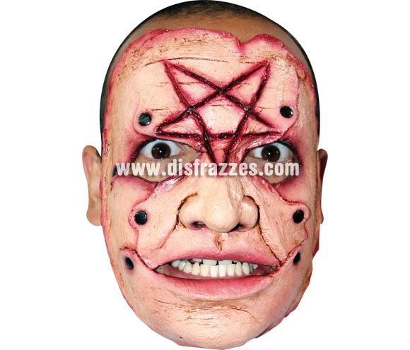 Máscara (11) de media cara de Asesino en serie de látex. Alta calidad. Fabricada en látex artesanalmente por una empresa que realiza efectos especiales para Hollywood. Máscara o Careta de Halloween ideal para ir de Fiesta la Noche de las Brujas a Pubs, Discotecas, Casas particulares o Restaurantes y ayudar a crear un ambiente terrorífico y tenebroso en la Fiesta de Halloween. ¡¡Compra tu careta o tu máscara para Halloween en nuestra tienda de disfraces, será divertido!!