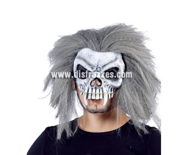 Media Careta o Máscara de Calavera con pelo gris erizado para Halloween. Ideal como complemento de tu disfraz de Halloween para ir de Fiesta a Pub's, Discotecas, Casas particulares o Restaurantes y ayudar a crear un ambiente terrorífico y tenebroso en la Fiesta de Halloween.
¡¡¡PRÓXIMA RECEPCIÓN DE ÉSTE ARTÍCULO A PARTIR DE SEPTIEMBRE DE 2010!!!
