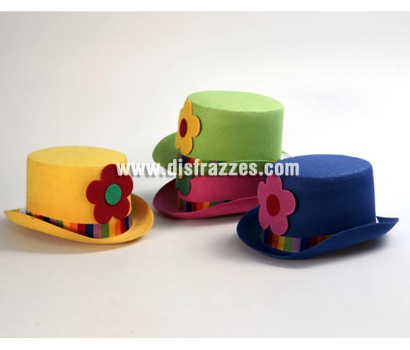 Sombrero de Copa flores de fieltro para Carnaval. Cuatro colores surtidos.  Ideal como complemento de tu disfraz para Carnaval para ir de Fiesta a Pubs, Discotecas, Casas particulares, Restaurantes o Colegios y ayudar a crear un ambiente Carnavalesco y Festivo propio de la Fiesta de Carnavales.
¡¡Compra el complemento para tu disfraz de Carnaval en nuestra tienda de disfraces, será divertido!!
