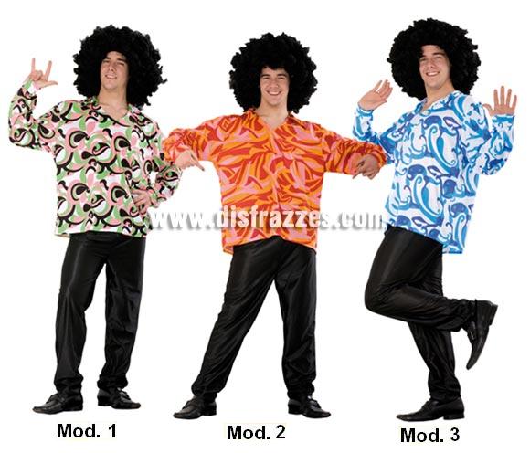 Disfraz o Camisa de los años 70 adulto barata. Talla standar 52/54. Incluye la camisa. Disponible en 3 colores surtidos. Precio por unidad. 