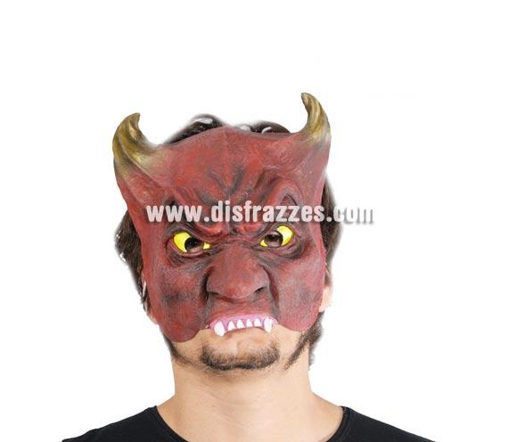 Careta o Máscara de media cara de Demonio o Diablo con cuernos para Halloween. Precio barato. Careta o Máscara de Halloween ideal para ir de Fiesta a Pub's, Discotecas, Casas particulares o Restaurantes y ayudar a crear un ambiente terrorífico y tenebroso en la Fiesta de Halloween.
¡¡Cómpranos tu máscara o careta para Halloween, será divertido!!
¡¡¡PRÓXIMA RECEPCIÓN DE ÉSTE ARTÍCULO A PARTIR DE SEPTIEMBRE DE 2010!!!
