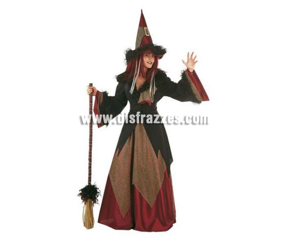 Disfraz de Bruja Dacha adulta Deluxe para Halloween. Alta calidad. Hecho en España. Disponible en varias tallas. Incluye falda, sombrero y chaqueta. Escoba NO incluida, podrás ver escobas en la sección Complementos. Éste disfraz de Halloween es ideal para celebrar la Fiesta de la Noche de las Brujas en Pubs, Discotecas, Casas particulares,  Restaurantes o Colegios y ayudar a crear un ambiente terrorífico y tenebroso indispensable para la Noche de Halloween la cual se celebra la víspera de Todos los Santos.
¡¡Compra tu disfraz para Halloween en nuestra tienda de disfraces, será divertido!!
