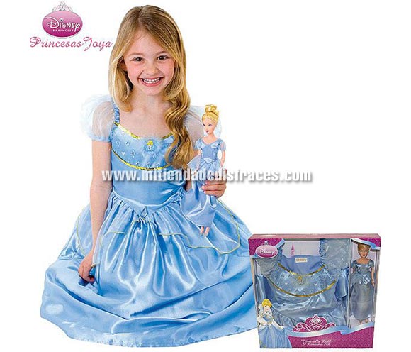 Caja Disfraz de Cenicienta Disney con muñeca. Talla de 5 a 7 años. Incluye disfraz y muñeca. Un disfraz con licencia Disney ideal para pedir a los Reyes Magos o Papa Noel, también para regalar en cualquier fecha del año.