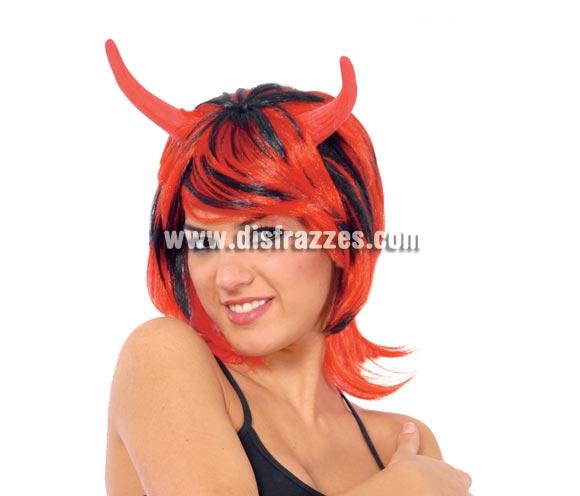 Peluca Diablesa o Demonia para Halloween con cuernos.