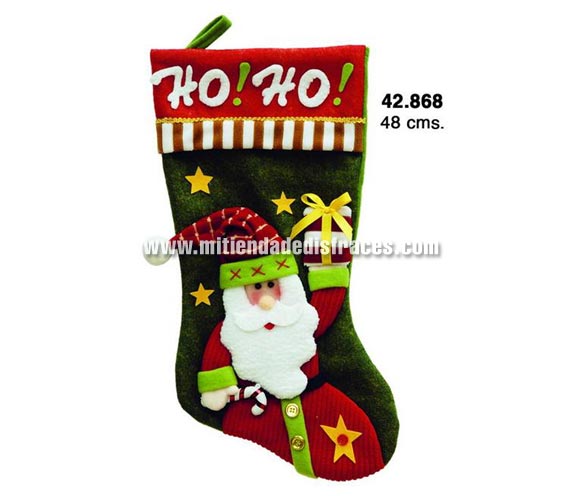 Calcetín o Bota Papa Noel decorada de 48 cms. Disponible en 3 modelos surtidos. Ideal para decorar la chimenea de la casa en Navidad y pedir los regalos a Papa Noel.