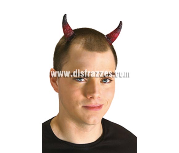 Maquillaje FX cuernos de Diablo para Halloween. Artículo de Maquillaje FX fabricado en látex ideal para caracterizarte en Carnaval, en Halloween o en cualquier fecha del año que tengas ocasión para ir de Fiesta a Pubs, Discotecas, Casas particulares, Restaurantes o Colegios y ayudar a crear un ambiente Festivo propio de la Fiesta a la que acudas.
¡¡Compra el maquillaje FX para tu disfraz de Carnaval o de Halloween en nuestra tienda de disfraces, será divertido!!
