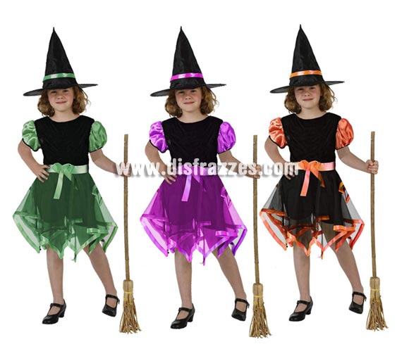 Disfraz de Bruja cintas de color infantil para Halloween. Talla de 5 a 6 años. Tres colores surtidos. Escoba NO incluida, podrás verla en la sección de Complementos para Halloween. Éste disfraz de Halloween es ideal para celebrar la Fiesta de la Noche de las Brujas en Pubs, Discotecas, Casas particulares,  Restaurantes o Colegios y ayudar a crear un ambiente terrorífico y tenebroso indispensable para la Noche de Halloween la cual se celebra la víspera de Todos los Santos.
¡¡Compra tu disfraz para Halloween en nuestra tienda de disfraces, será divertido!!
