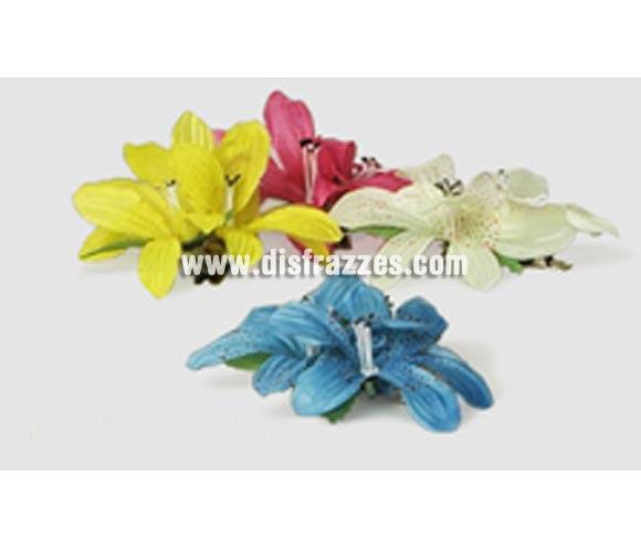 Clip flores. Cuatro colores surtidos. Precio por unidad, se venden por separado.