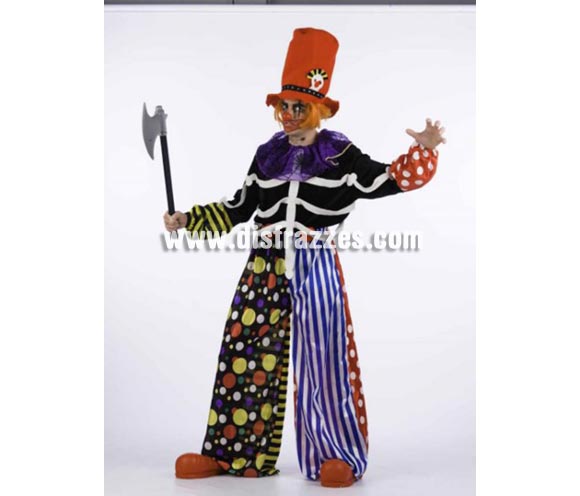Disfraz de Payaso Terrorífico adulto Deluxe para Halloween. Alta calidad. Hecho en España. Disponible en varias tallas. Incluye camisa, pantalón y sombrero. Peluca, hacha y zapatones NO incluidos, podrás verlos en la sección Complementos y Pelucas. Éste disfraz de Halloween es ideal para celebrar la Fiesta de la Noche de las Brujas en Pubs, Discotecas, Casas particulares,  Restaurantes o Colegios y ayudar a crear un ambiente terrorífico y tenebroso indispensable para la Noche de Halloween la cual se celebra la víspera de Todos los Santos.
¡¡Compra tu disfraz para Halloween en nuestra tienda de disfraces, será divertido!!
