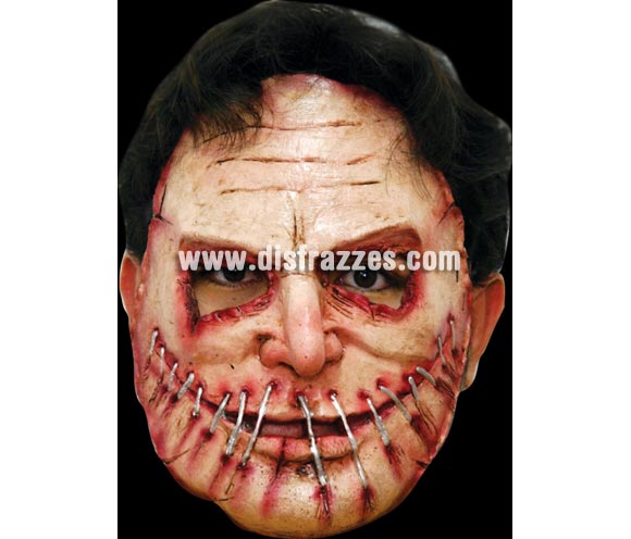 Máscara (9) de media cara de Asesino en serie de látex. Alta calidad. Fabricada en látex artesanalmente por una empresa que realiza efectos especiales para Hollywood. Máscara o Careta de Halloween ideal para ir de Fiesta la Noche de las Brujas a Pubs, Discotecas, Casas particulares o Restaurantes y ayudar a crear un ambiente terrorífico y tenebroso en la Fiesta de Halloween. ¡¡Compra tu careta o tu máscara para Halloween en nuestra tienda de disfraces, será divertido!!